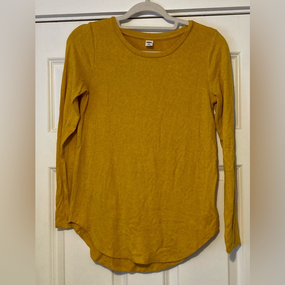 Girls Old Navy shirt